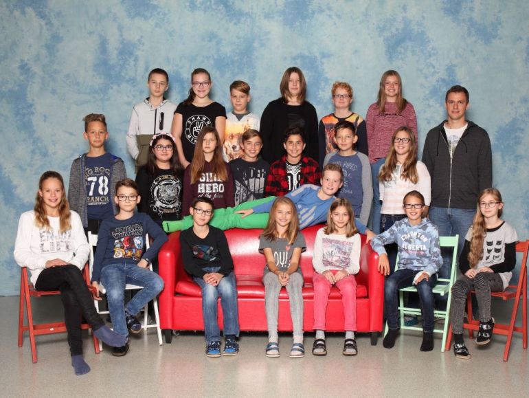 Klassenfotos 2016 17 12