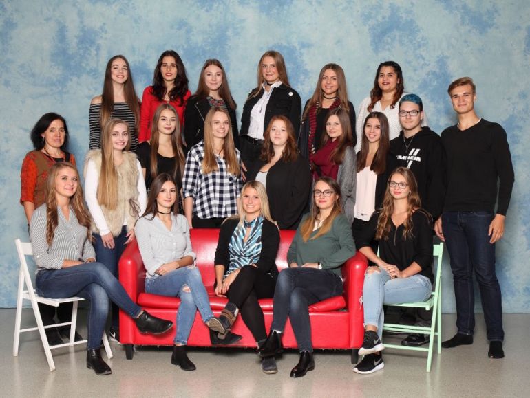 Klassenfotos 2016 17 45