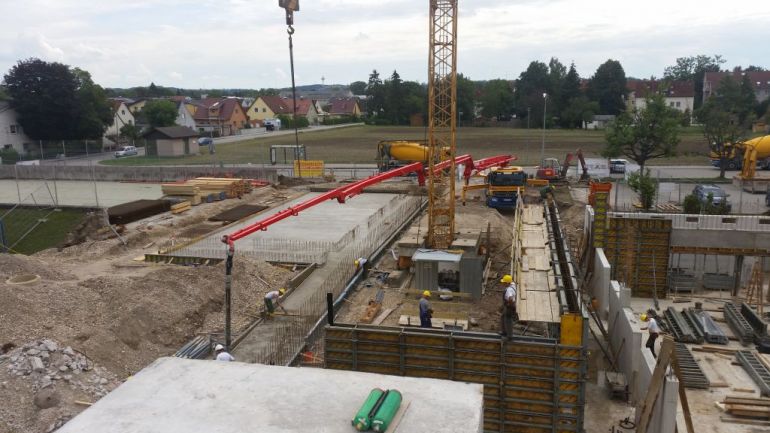 Baustelle 9 06